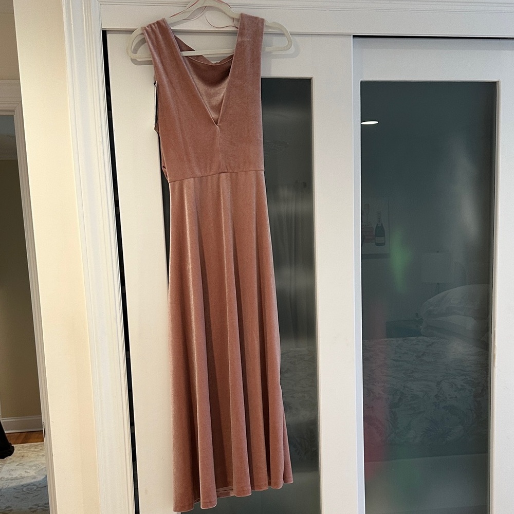 Zara Elegant Mauve Velvet Evening Dress - Picture 8 of 8
